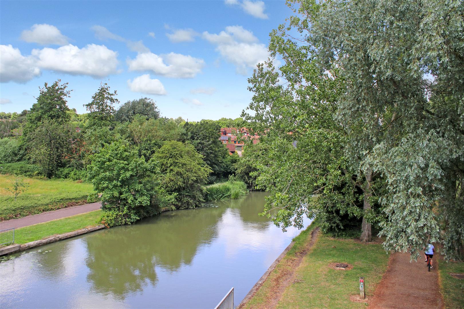 Stamford Avenue, Springfield, Milton Keynes